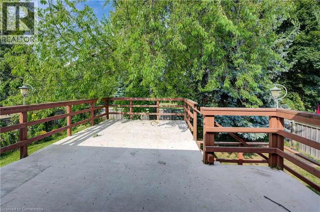 74 LAKESIDE Drive