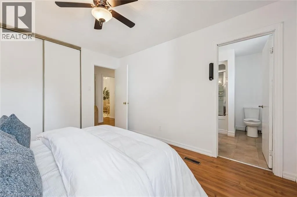 32 MOWAT Boulevard Unit# 52, #52