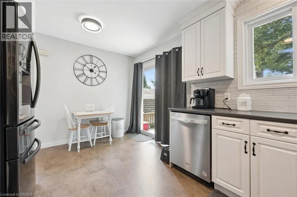 400 ODLUM Drive