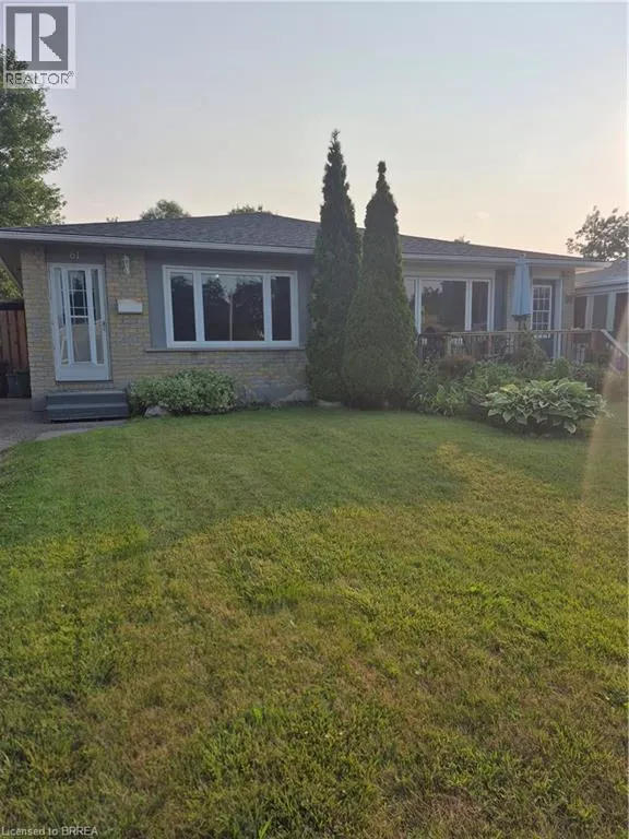 61 WOODLAWN Avenue