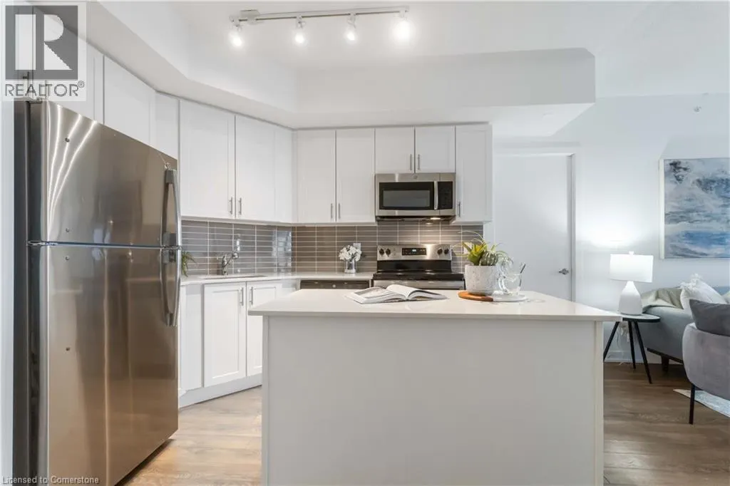550 NORTH SERVICE Road Unit# 807, #807