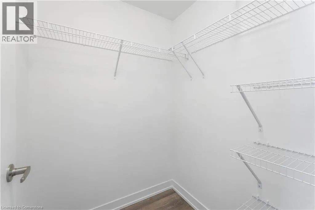 550 NORTH SERVICE Road Unit# 807, #807