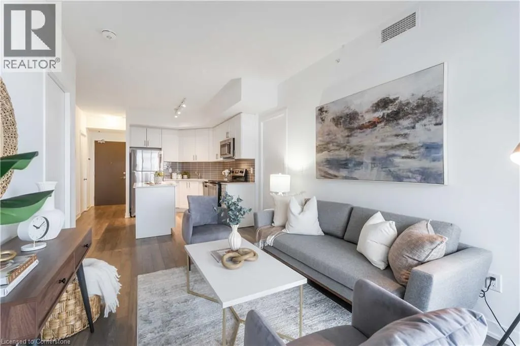 550 NORTH SERVICE Road Unit# 807, #807