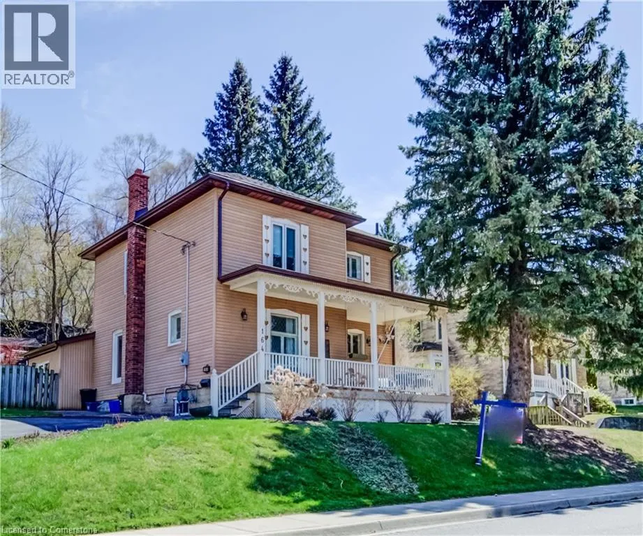 164 QUEEN Street E