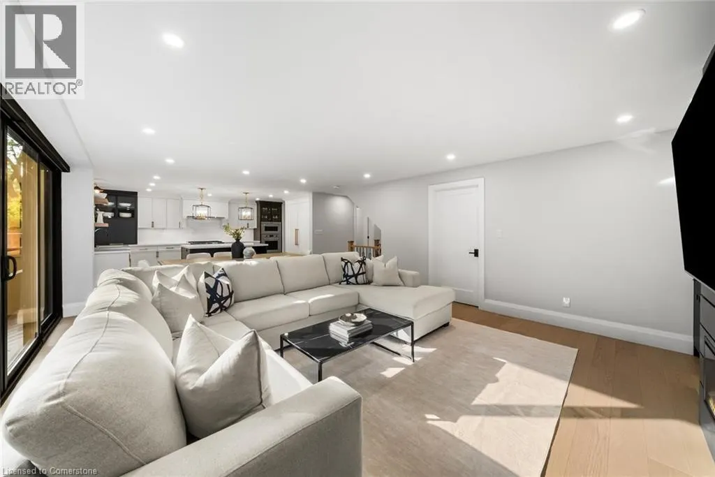 360 CLAREMONT Crescent
