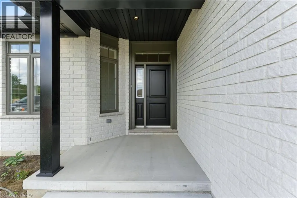 150 VANROOY Trail