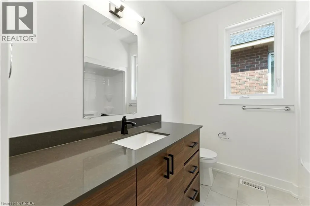 150 VANROOY Trail