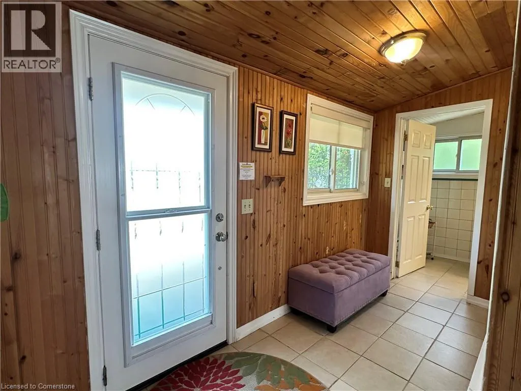 2110 LAKESHORE Road