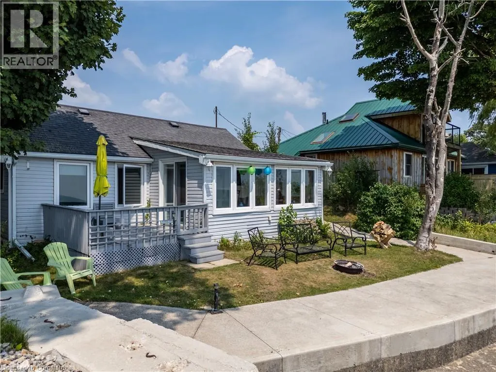 2110 LAKESHORE Road