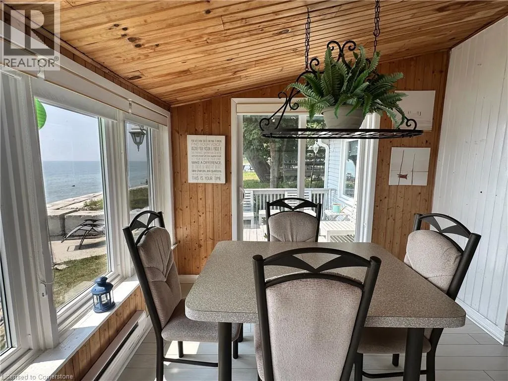 2110 LAKESHORE Road
