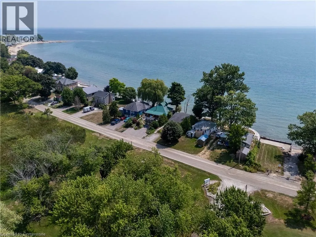 2110 LAKESHORE Road