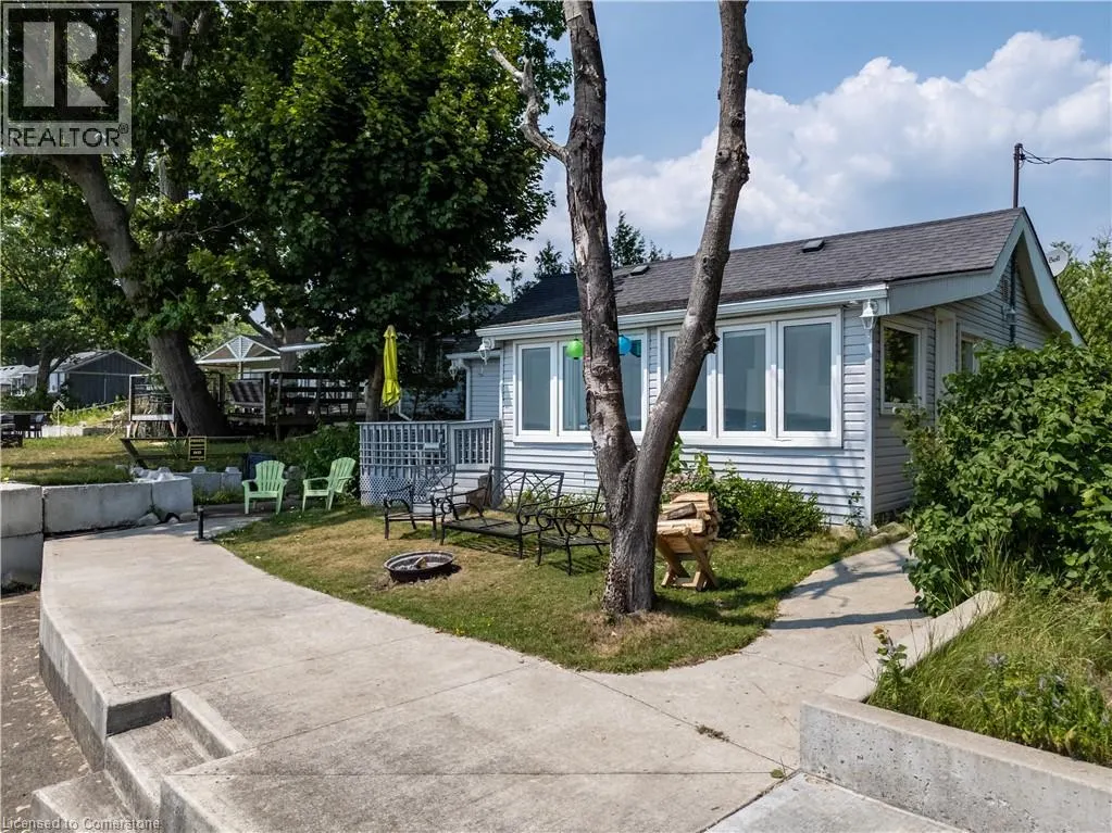 2110 LAKESHORE Road