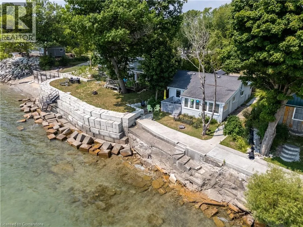 2110 LAKESHORE Road