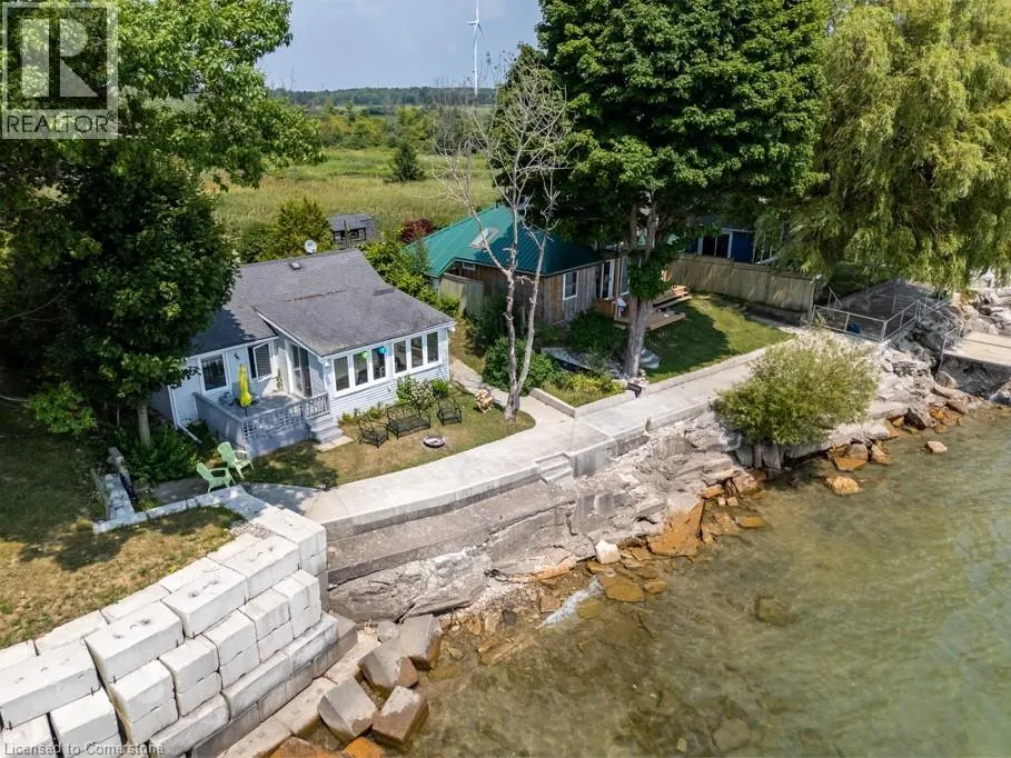 2110 LAKESHORE Road