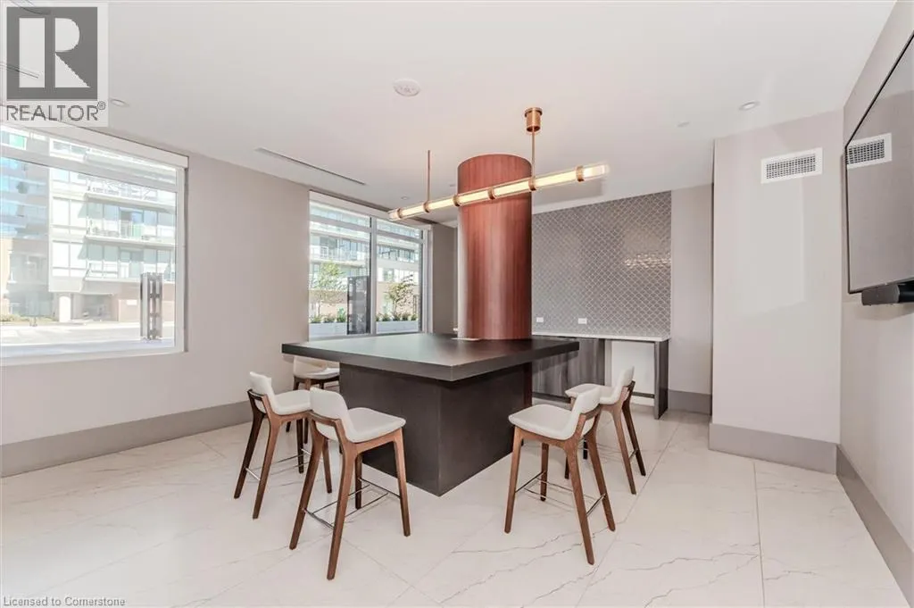 55 DUKE Street Unit# 323, #323