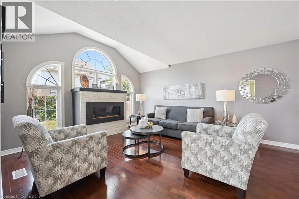 252 COLTON Circle