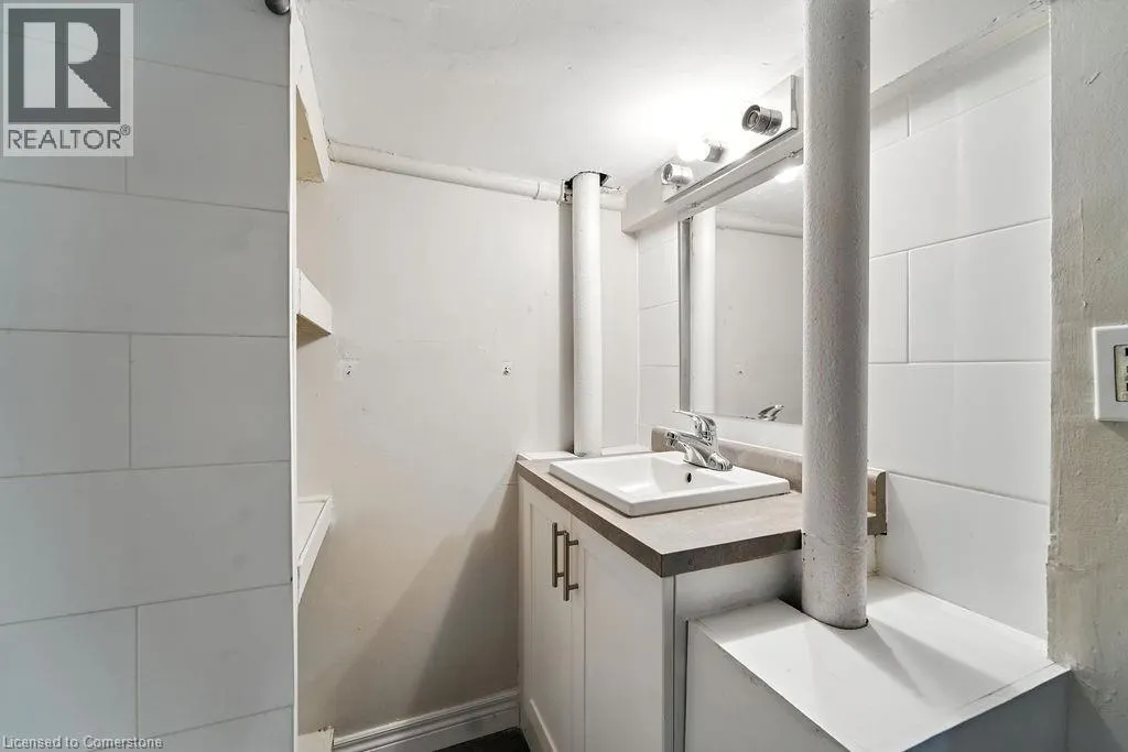 20 HETHERINGTON Street Unit# 2, #2
