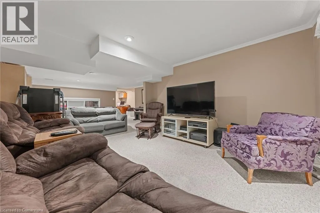 4 IRONGATE Drive