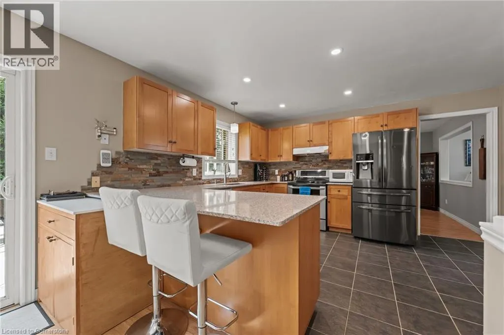 4 IRONGATE Drive