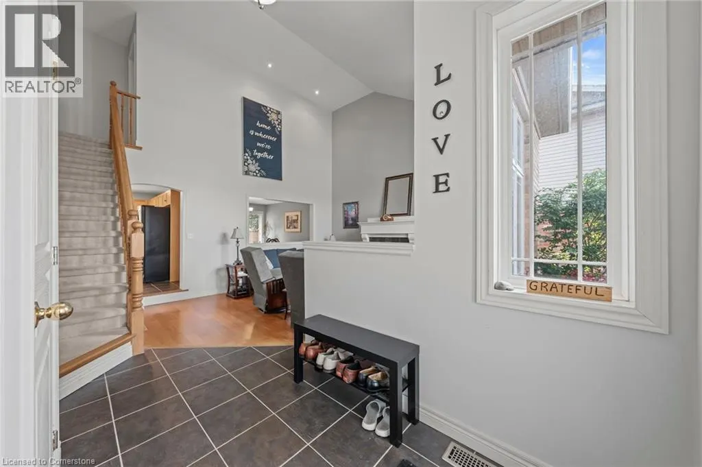 4 IRONGATE Drive