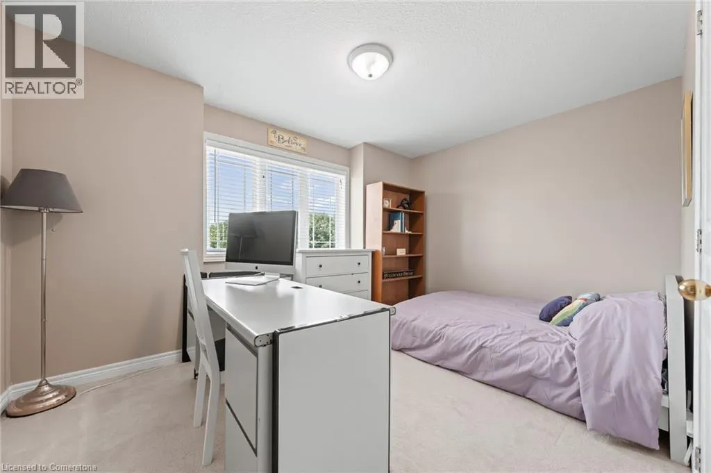 4 IRONGATE Drive