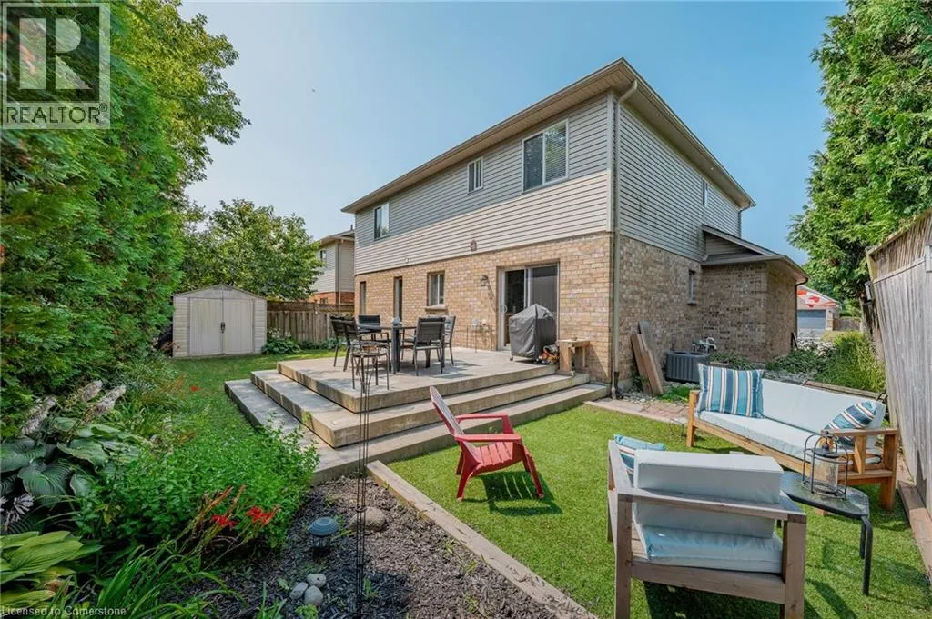4 IRONGATE Drive