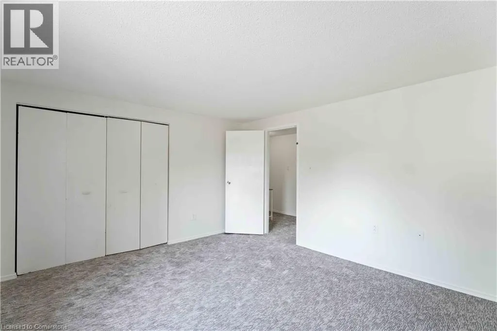33 ROCHELLE Avenue Unit# 60, #60