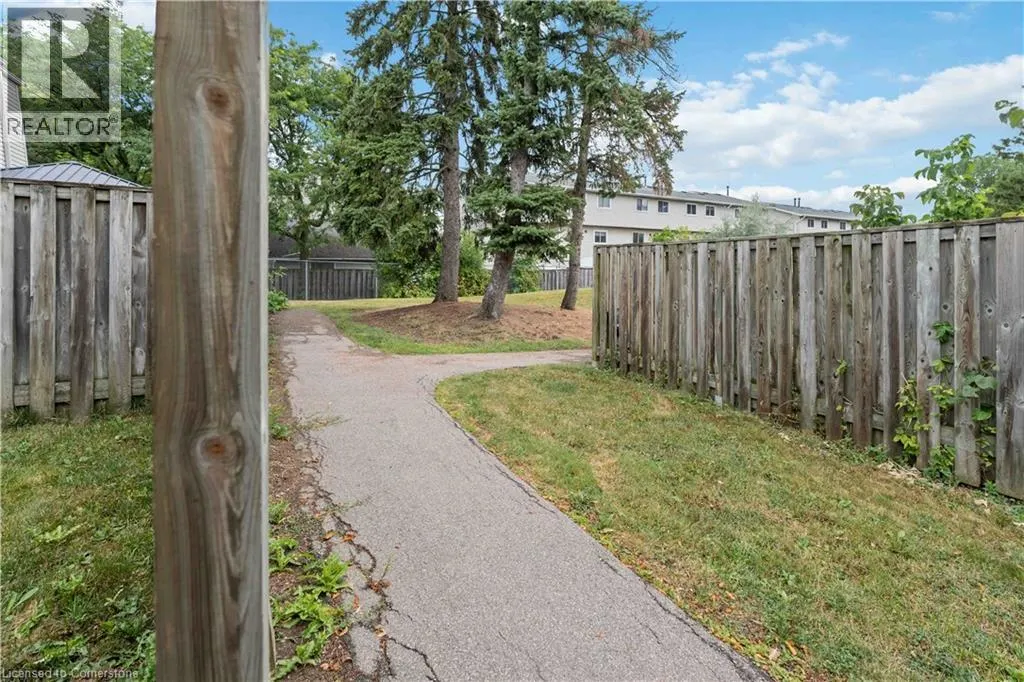 33 ROCHELLE Avenue Unit# 60, #60