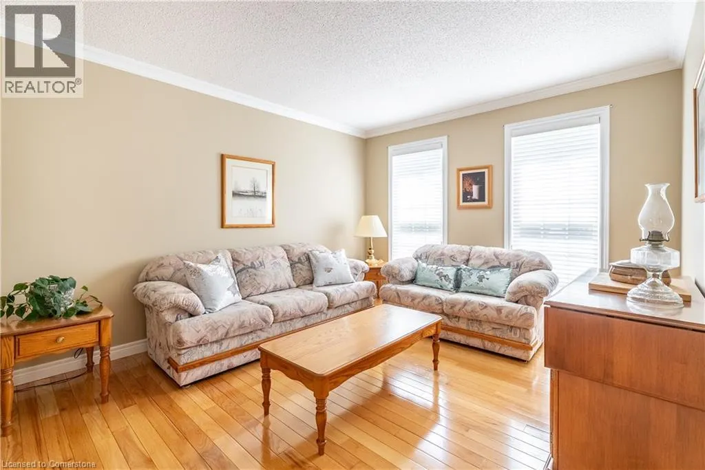 26 GOWINLOCK Court
