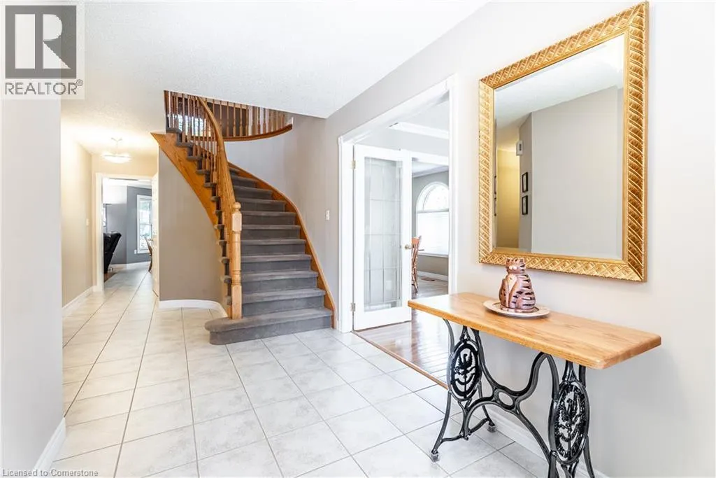 26 GOWINLOCK Court