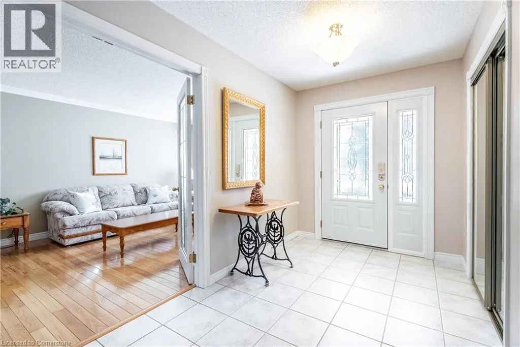 26 GOWINLOCK Court