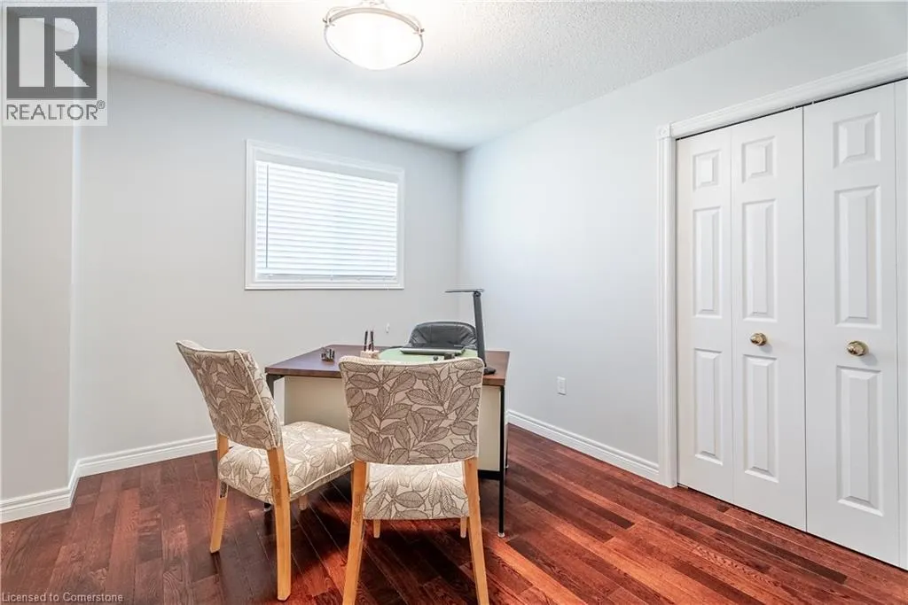 26 GOWINLOCK Court