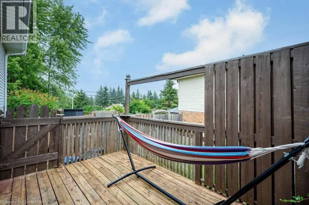 66 HIGH ACRES Crescent
