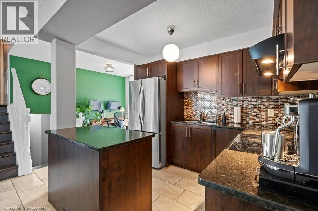 66 HIGH ACRES Crescent