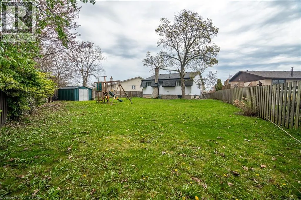 7623 RAINBOW Crescent