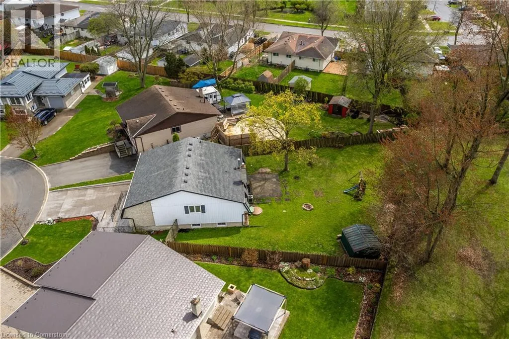 7623 RAINBOW Crescent