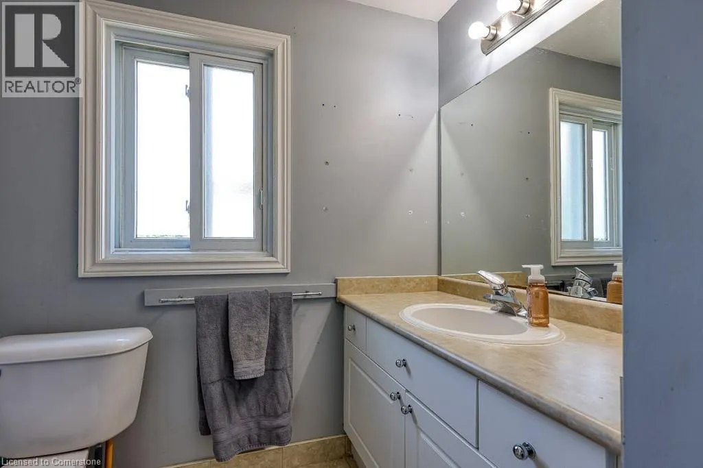 149 SNYDER'S Street E Unit# 9, #9