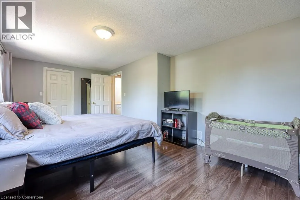 149 SNYDER'S Street E Unit# 9, #9