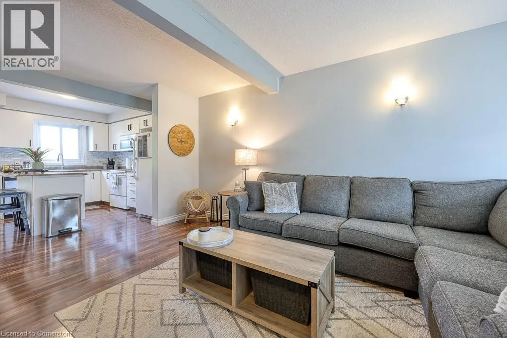 149 SNYDER'S Street E Unit# 9, #9