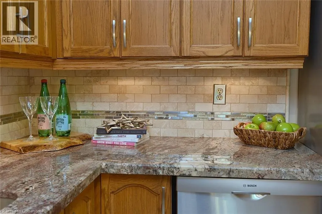 644 UPPER PARADISE Road Unit# 20, #20