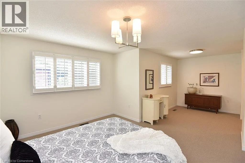 644 UPPER PARADISE Road Unit# 20, #20