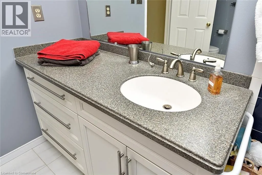 644 UPPER PARADISE Road Unit# 20, #20