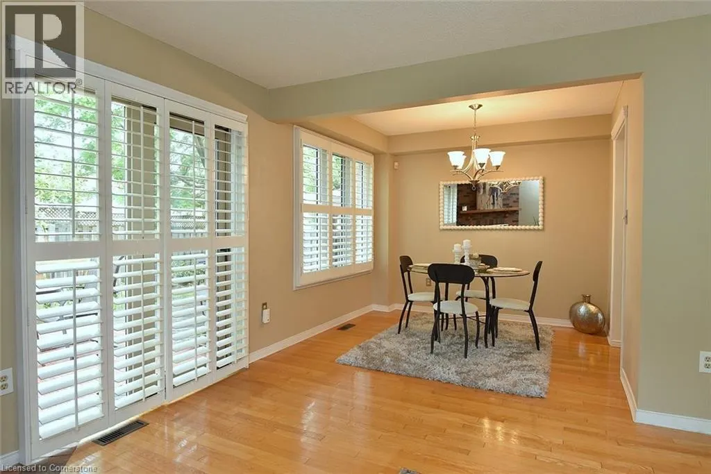 644 UPPER PARADISE Road Unit# 20, #20