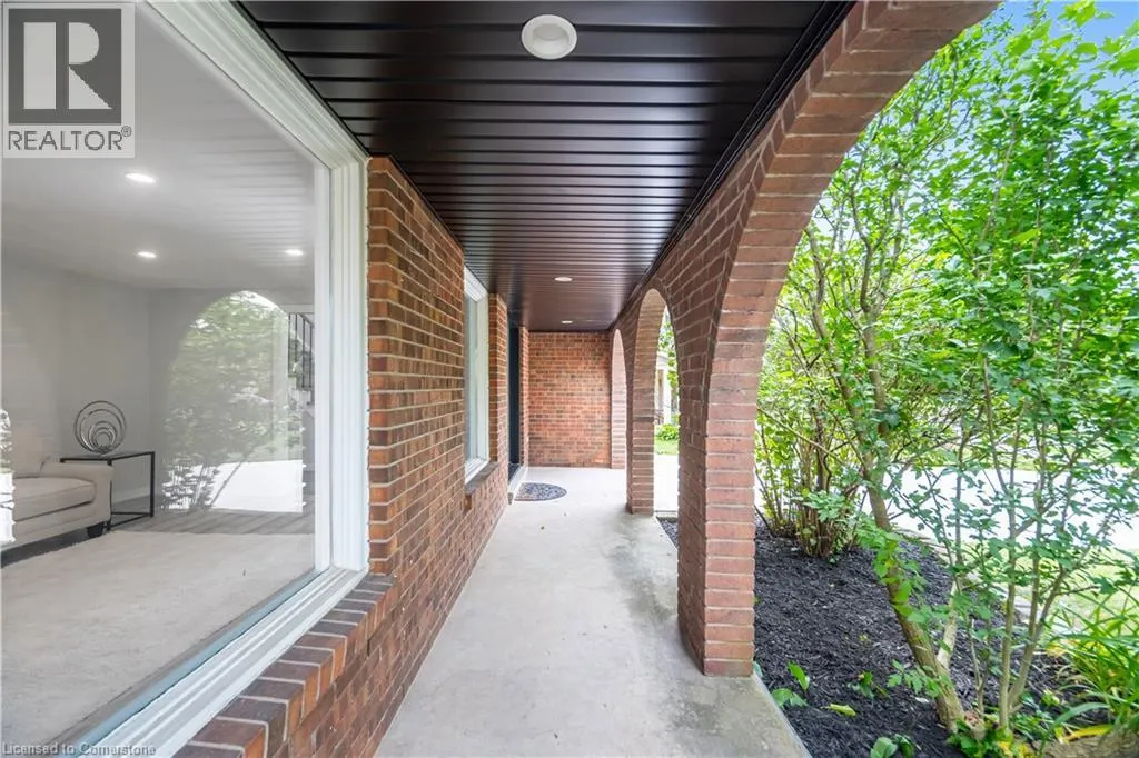 20 ROSENEATH Crescent