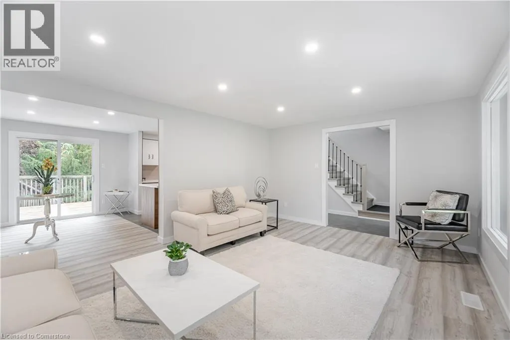 20 ROSENEATH Crescent
