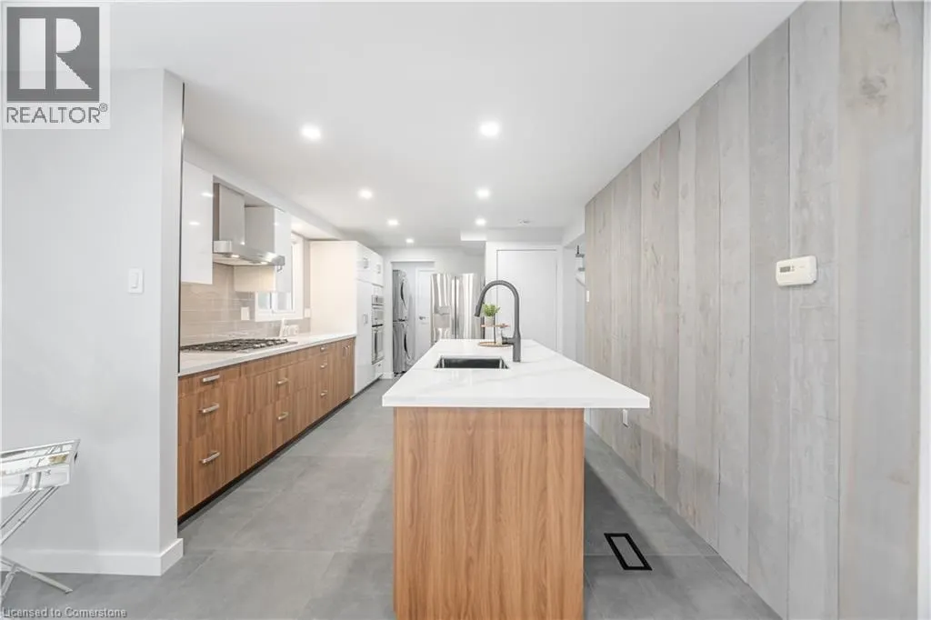 20 ROSENEATH Crescent