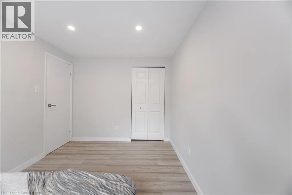 20 ROSENEATH Crescent