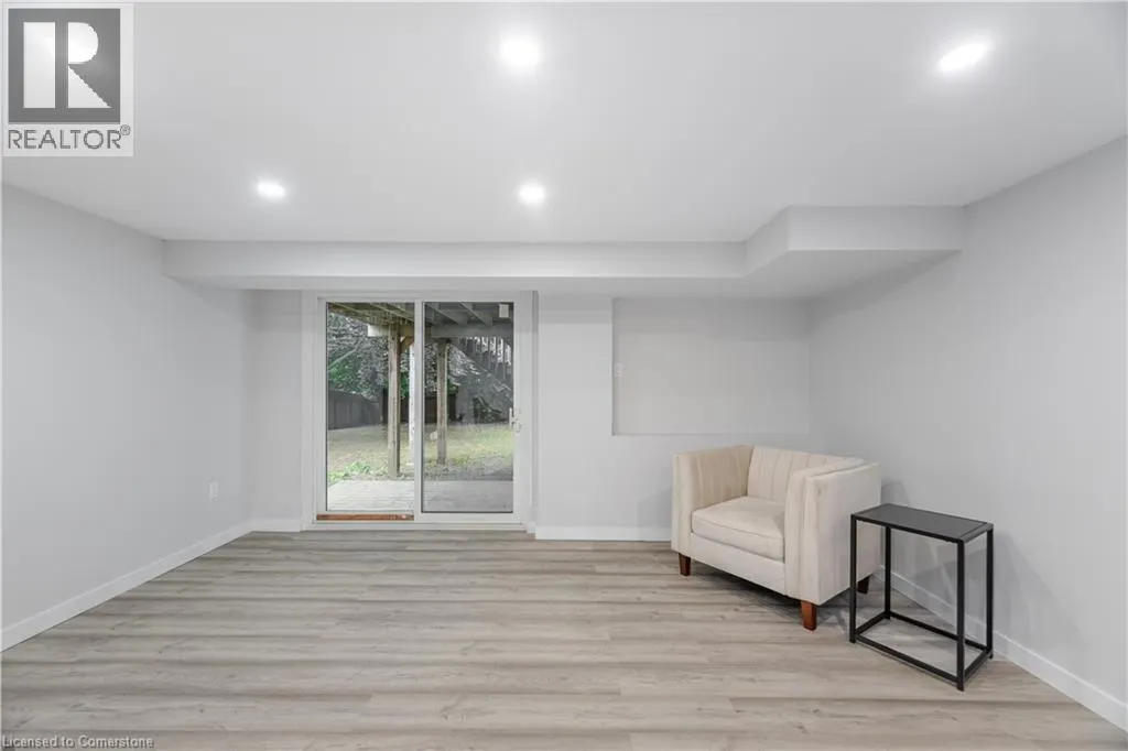 20 ROSENEATH Crescent