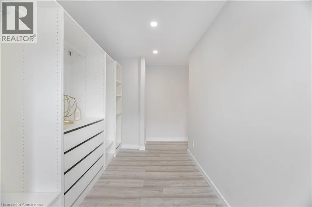 20 ROSENEATH Crescent