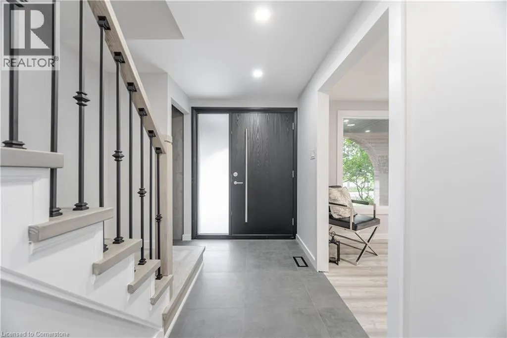 20 ROSENEATH Crescent